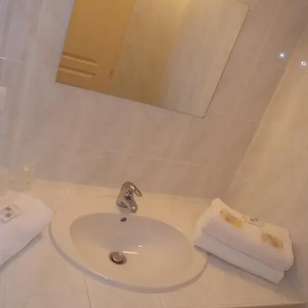 Hotel Le Phenix